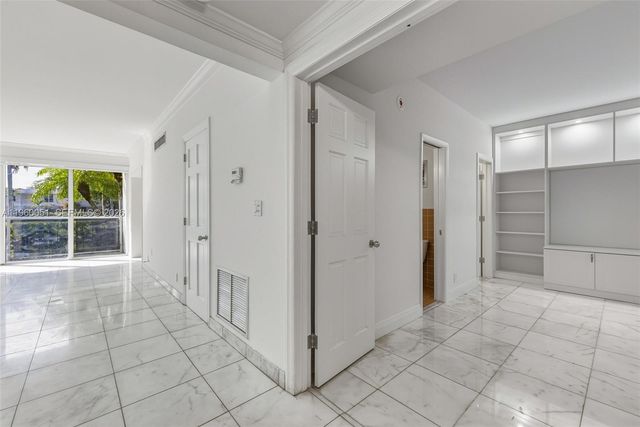 1 Harbour Way 108, Bal Harbour, FL 33154