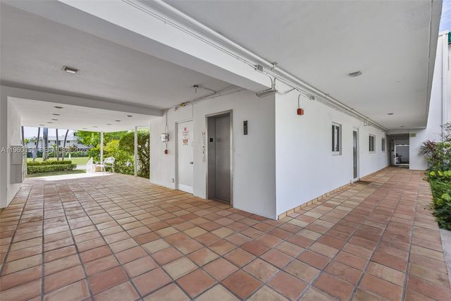 1 Harbour Way 108, Bal Harbour, FL 33154