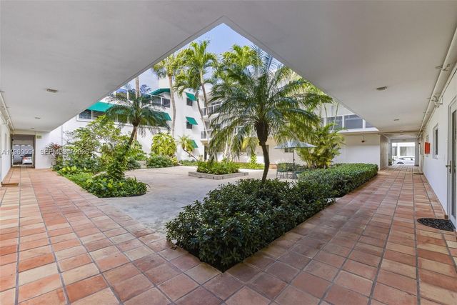 1 Harbour Way 108, Bal Harbour, FL 33154