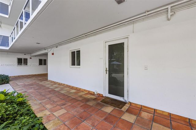 1 Harbour Way 108, Bal Harbour, FL 33154