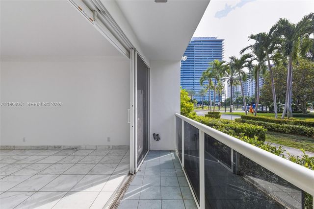 1 Harbour Way 108, Bal Harbour, FL 33154