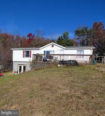 131 LITTLE HICKORY RD, Petersburg, WV 26847