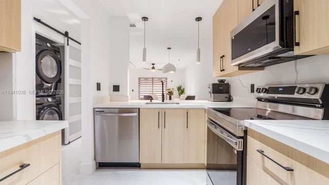 2959 NW 110th Ave, Sunrise, FL 33322