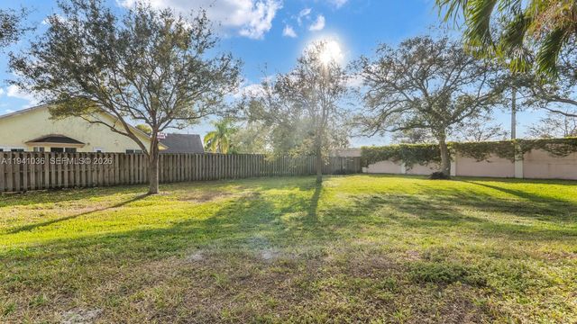 2959 NW 110th Ave, Sunrise, FL 33322