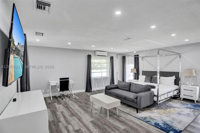 1531 SE 24th Ter, Pompano Beach, FL 33062