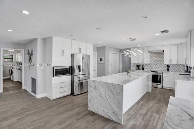 1531 SE 24th Ter, Pompano Beach, FL 33062