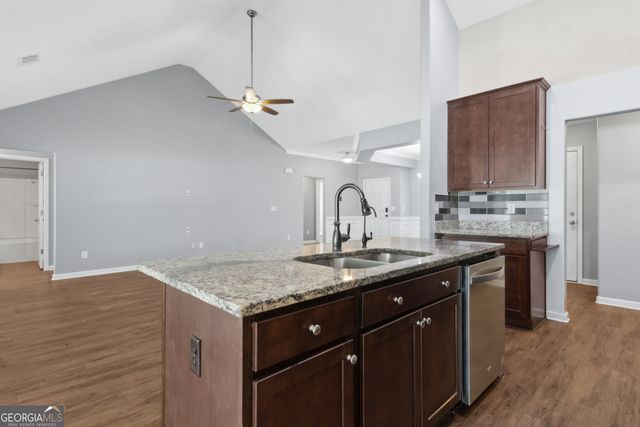 348 Daniel Trent Way, Kingsland, GA 31548