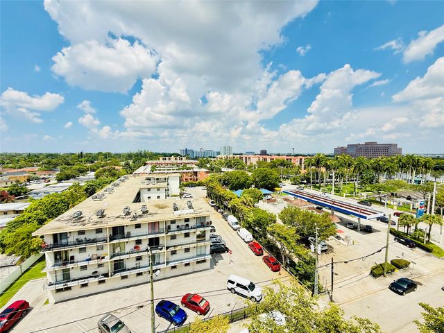 5050 NW 7th St PH16, Miami, FL 33126