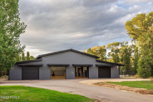 389 E Boulderville Road, Oakley, UT 84055