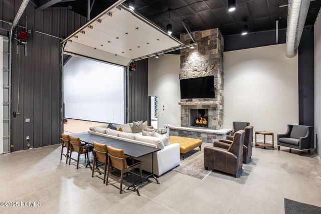 389 E Boulderville Road, Oakley, UT 84055