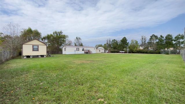 70 County Road 3479h, Cleveland, TX 77327