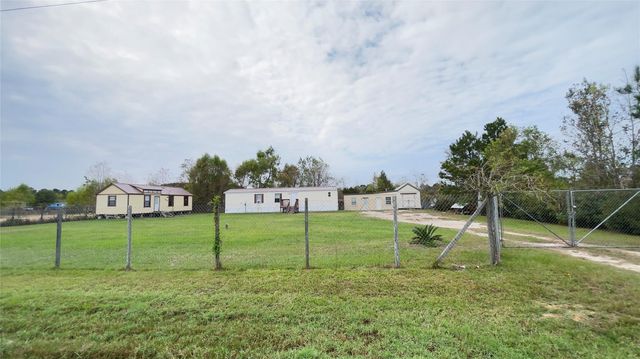 70 County Road 3479h, Cleveland, TX 77327