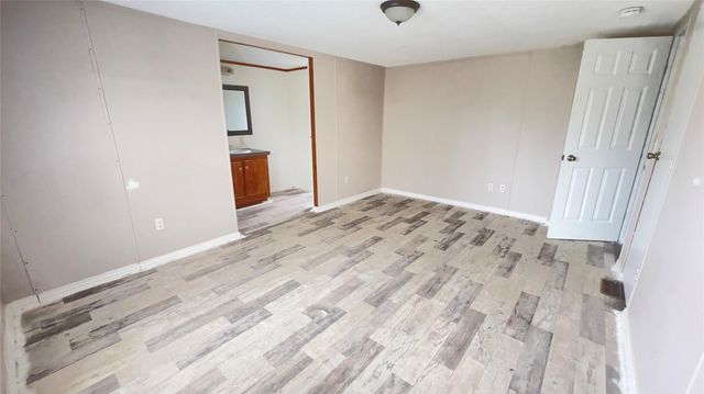 70 County Road 3479h, Cleveland, TX 77327