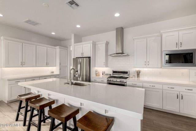 5711 E SCARLET Street, Mesa, AZ 85215