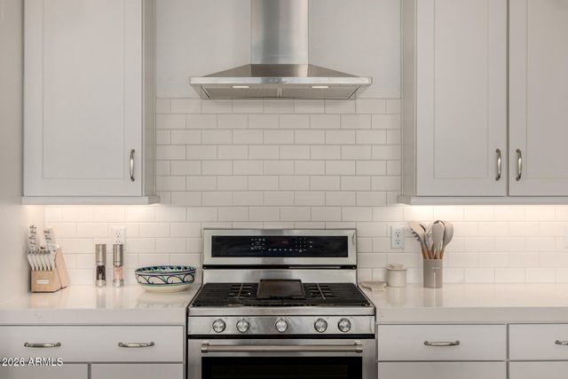 5711 E SCARLET Street, Mesa, AZ 85215