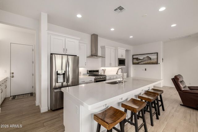 5711 E SCARLET Street, Mesa, AZ 85215