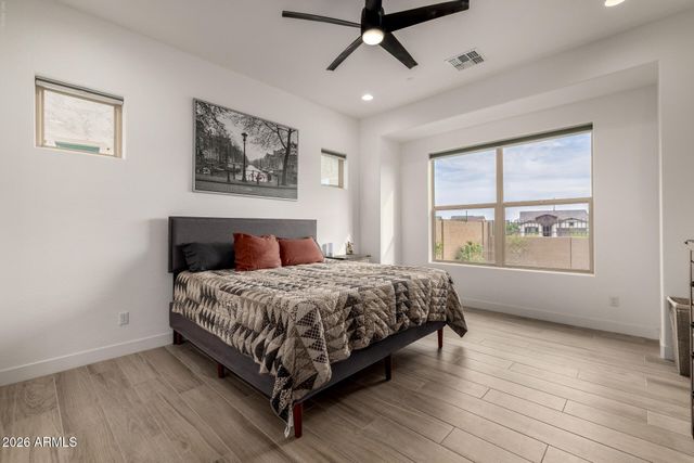 5711 E SCARLET Street, Mesa, AZ 85215