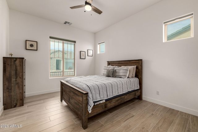 5711 E SCARLET Street, Mesa, AZ 85215