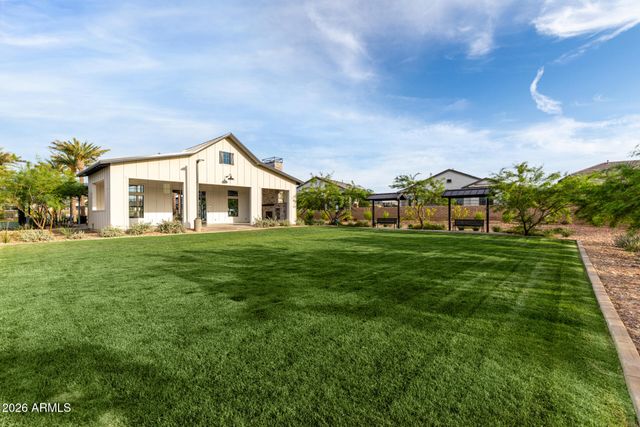 5711 E SCARLET Street, Mesa, AZ 85215