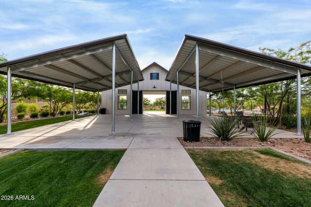 5711 E SCARLET Street, Mesa, AZ 85215