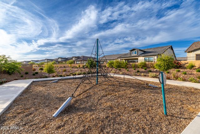 5711 E SCARLET Street, Mesa, AZ 85215