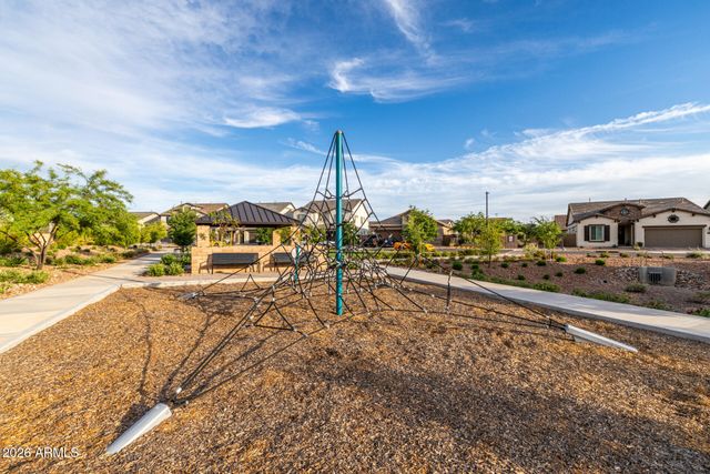 5711 E SCARLET Street, Mesa, AZ 85215