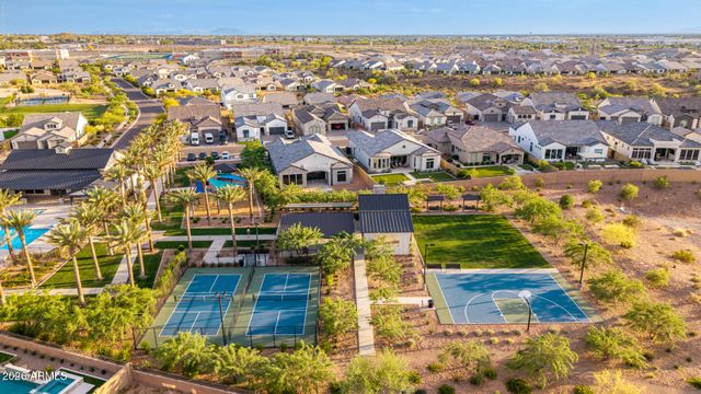 5711 E SCARLET Street, Mesa, AZ 85215