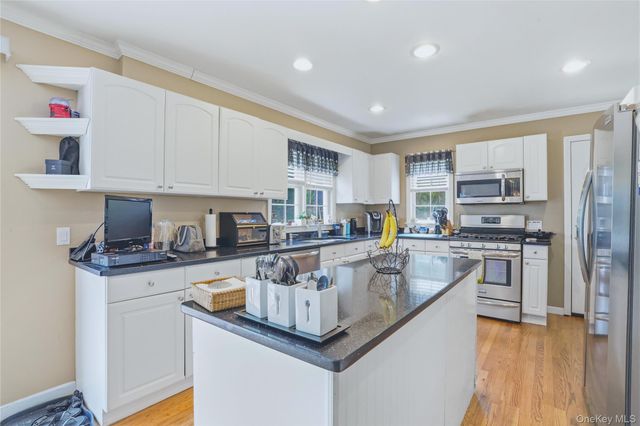 21 Evarts Avenue, White Plains, NY 10607