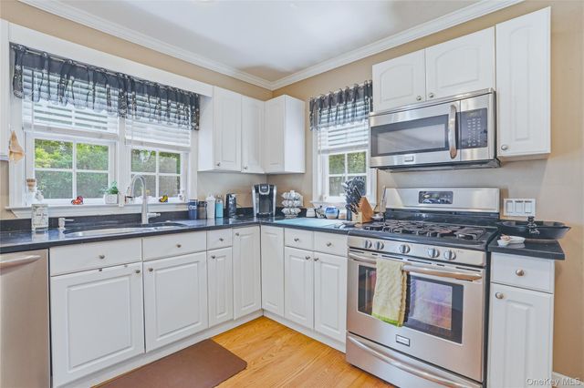 21 Evarts Avenue, White Plains, NY 10607