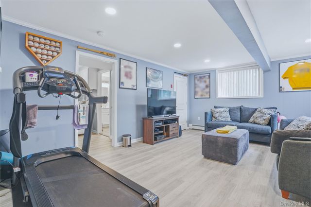 21 Evarts Avenue, White Plains, NY 10607