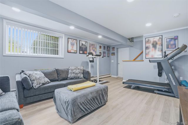 21 Evarts Avenue, White Plains, NY 10607