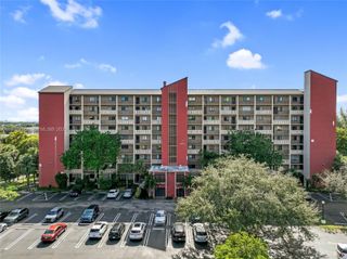 2206 S Cypress Bend Drive 801, Pompano Beach, FL 33069