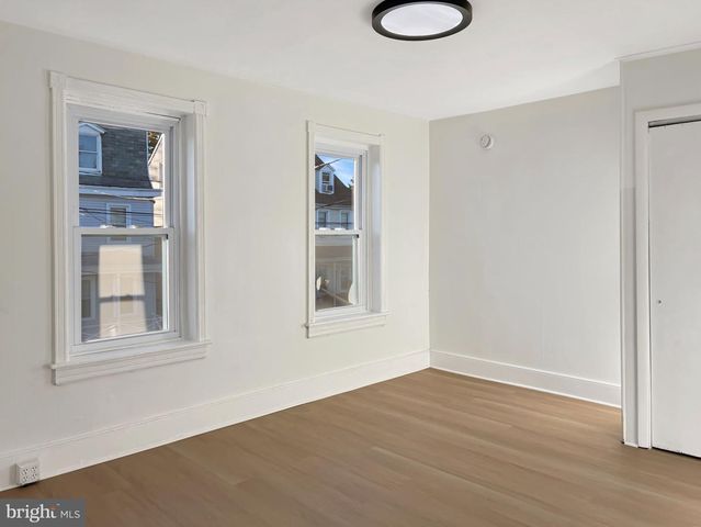 509 LINDEN AVE, Burlington, NJ 08016