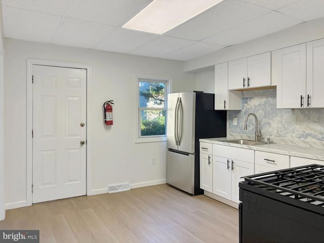 509 LINDEN AVE, Burlington, NJ 08016