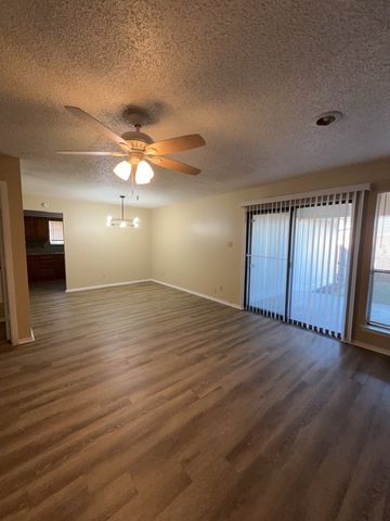 806 Red Bud Drive, Desoto, TX 75115