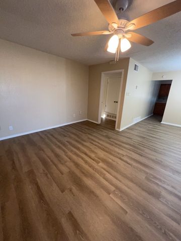 806 Red Bud Drive, Desoto, TX 75115