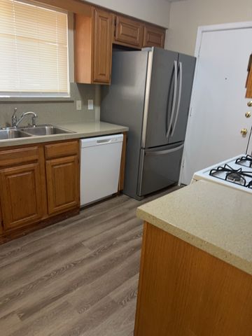 806 Red Bud Drive, Desoto, TX 75115