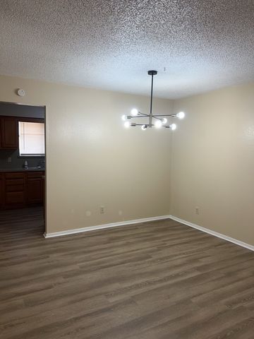 806 Red Bud Drive, Desoto, TX 75115