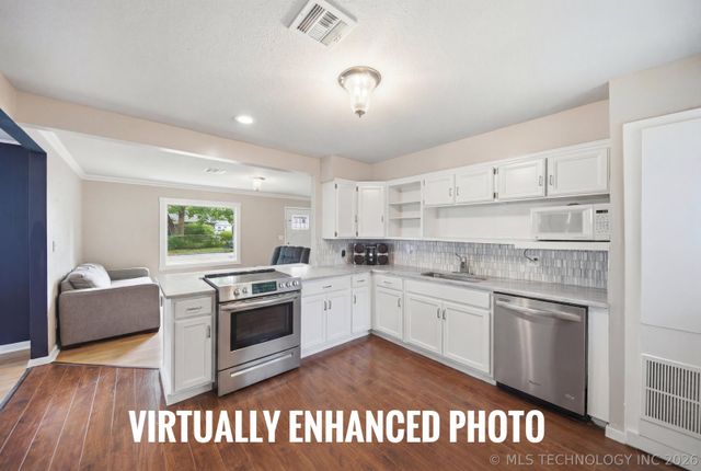 213 E 12th Place, Claremore, OK 74017