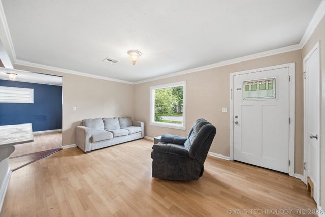 213 E 12th Place, Claremore, OK 74017