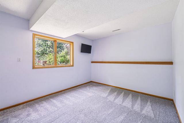 3863 NE 88th Street, Altoona, IA 50009