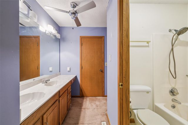 3863 NE 88th Street, Altoona, IA 50009