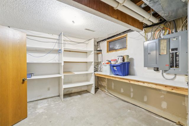 3863 NE 88th Street, Altoona, IA 50009