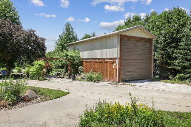 3863 NE 88th Street, Altoona, IA 50009