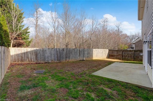 628 Woodlake Park Drive, Kernersville, NC 27284