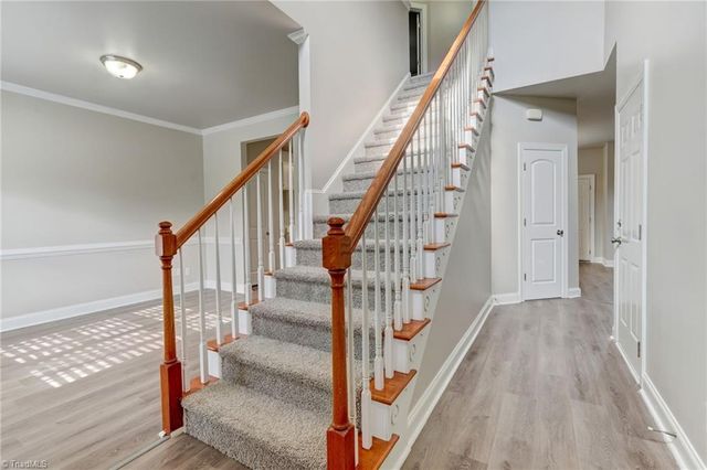 628 Woodlake Park Drive, Kernersville, NC 27284