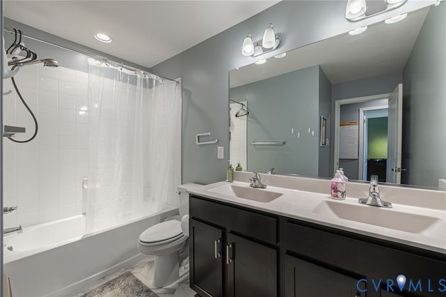 11419 Dunmore Mill Ct, Chester, VA 23831