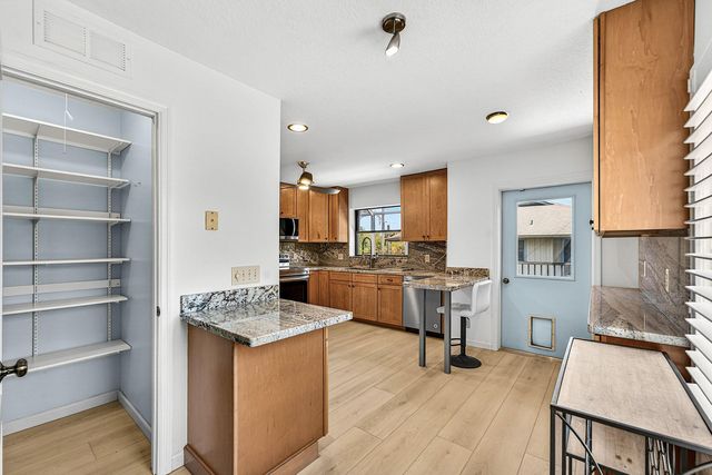 5662 SE Schooner Oaks Way, Stuart, FL 34997