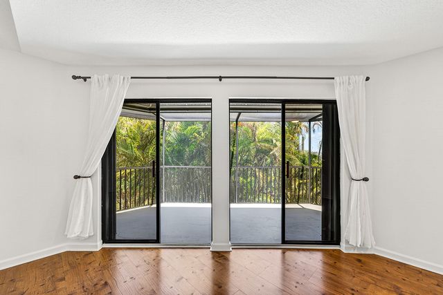 5662 SE Schooner Oaks Way, Stuart, FL 34997