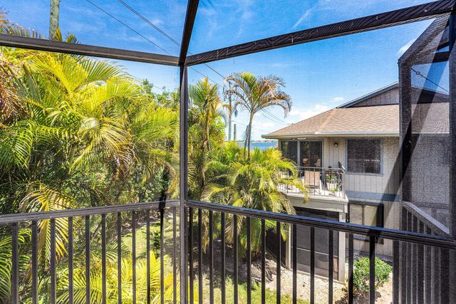 5662 SE Schooner Oaks Way, Stuart, FL 34997